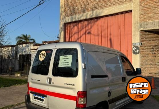 Utilitarios - Peugeot Partner hdi 2017 2017 Diesel 175000Km - En Venta