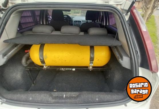 Autos - Fiat Punto 1.4 attractive 2012 GNC 160000Km - En Venta