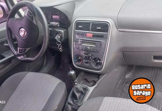 Autos - Fiat Punto 1.4 attractive 2012 GNC 160000Km - En Venta