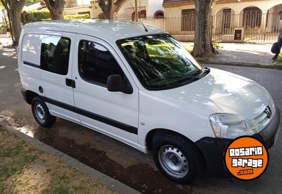 Utilitarios - Peugeot Partner Mixta 2017 Diesel 124000Km - En Venta