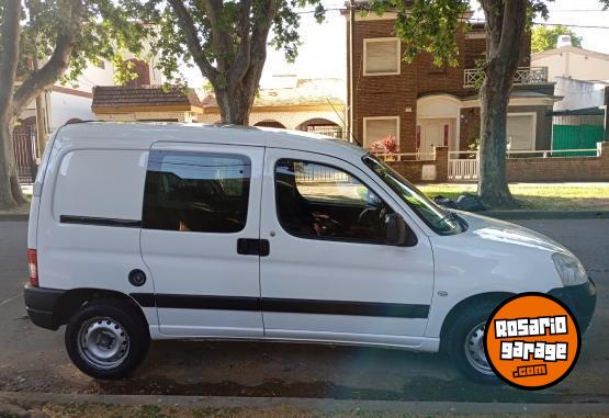 Utilitarios - Peugeot Partner Mixta 2017 Diesel 124000Km - En Venta