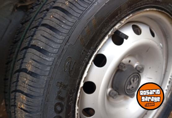 Utilitarios - Peugeot Partner Mixta 2017 Diesel 124000Km - En Venta