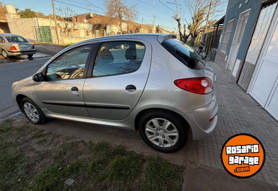 Autos - Peugeot 207 2013 Nafta 99000Km - En Venta