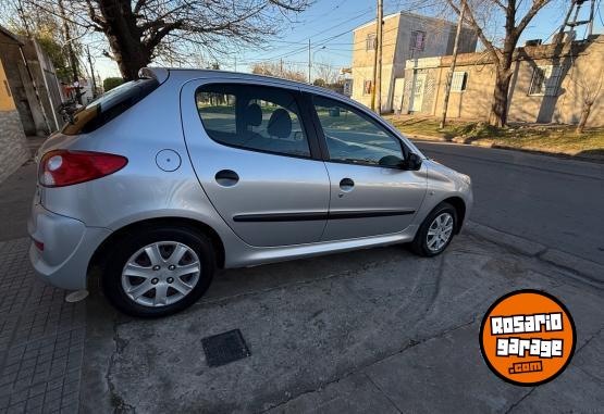 Autos - Peugeot 207 2013 Nafta 99000Km - En Venta