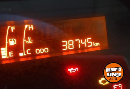 Camiones y Grúas - Camión Hino 300/716 - En Venta