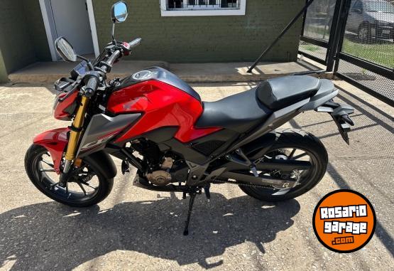 Motos - Honda Cb twister 300 2024 Nafta 3600Km - En Venta