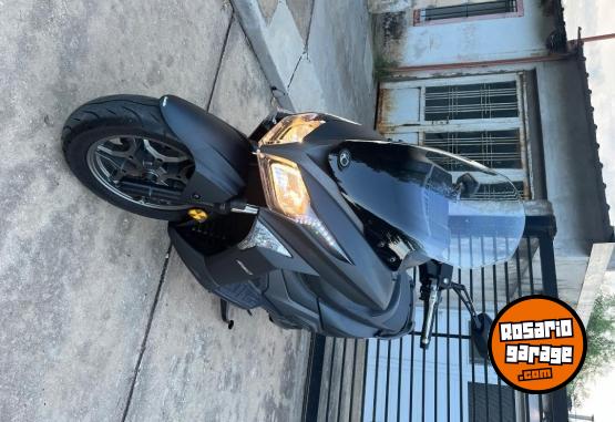 Motos - Kymco Xtown 2024 Nafta 2700Km - En Venta