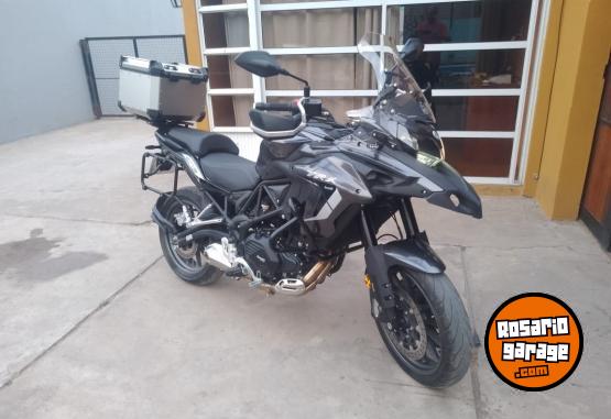 Motos - Benelli TRK 502 2024 Nafta 3900Km - En Venta