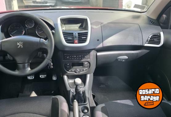 Autos - Peugeot 207 2011 GNC 110000Km - En Venta