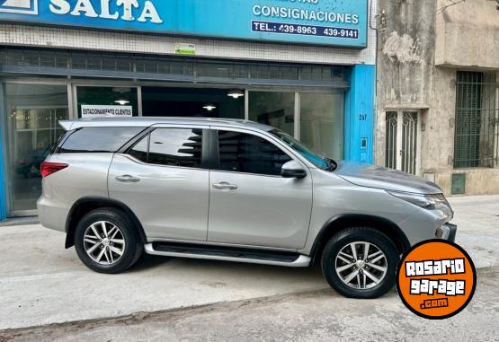 Camionetas - Toyota SW4 2019 Diesel 78000Km - En Venta