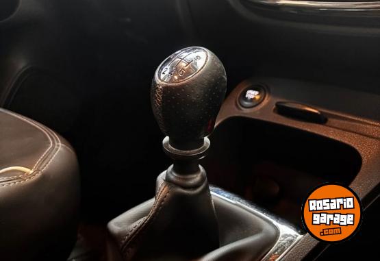 Autos - Renault Captur Instens 2017 Nafta 110000Km - En Venta