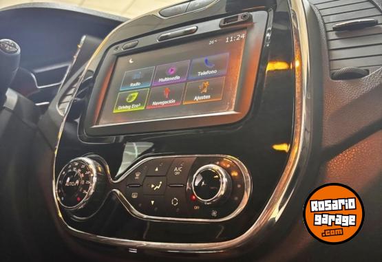 Autos - Renault Captur Instens 2017 Nafta 110000Km - En Venta