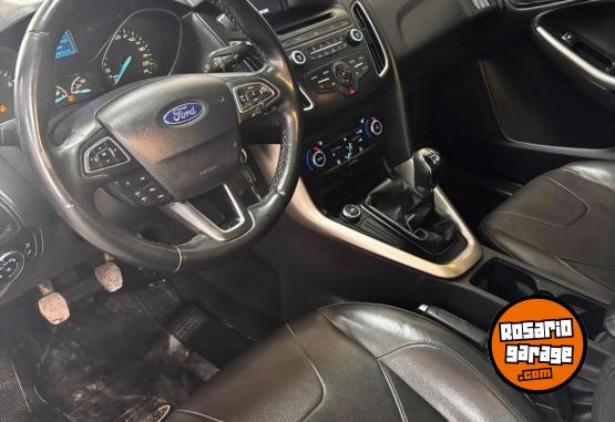 Autos - Ford Focus SE Plus 2016 Nafta 110000Km - En Venta