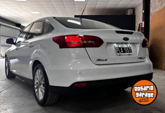 Autos - Ford Focus SE Plus 2016 Nafta 110000Km - En Venta
