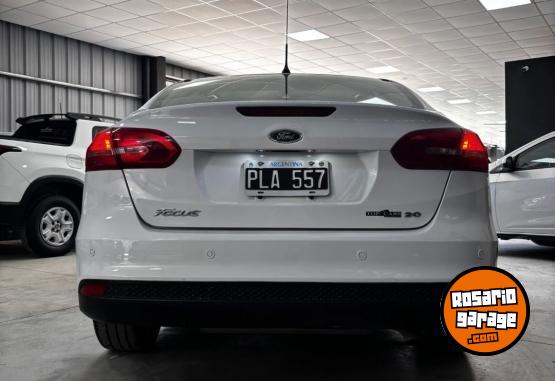 Autos - Ford Focus SE Plus 2016 Nafta 110000Km - En Venta