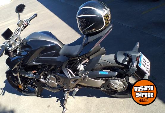 Motos - Zontes 310 r monobrazo 2023 Nafta 2500Km - En Venta