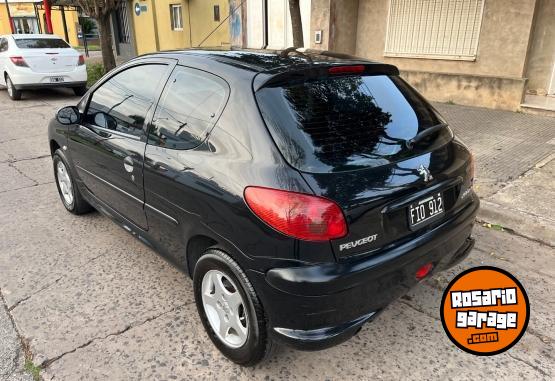 Autos - Peugeot 206 2006 Nafta 165000Km - En Venta