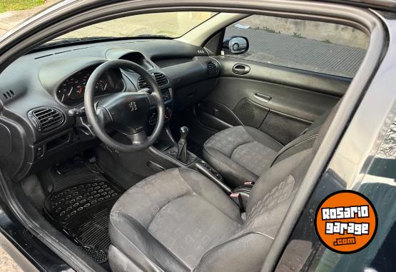 Autos - Peugeot 206 2006 Nafta 165000Km - En Venta