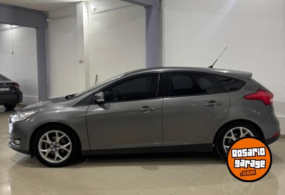 Autos - Ford FOCUS 2016 Nafta 144000Km - En Venta