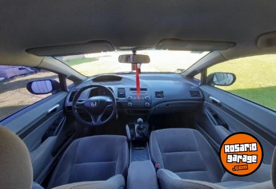 Autos - Honda Civic 2009 Nafta 200000Km - En Venta
