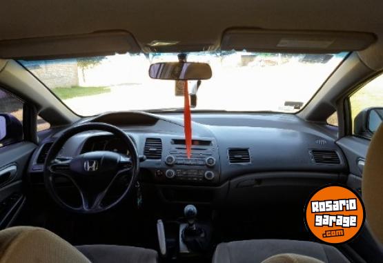 Autos - Honda Civic 2009 Nafta 200000Km - En Venta