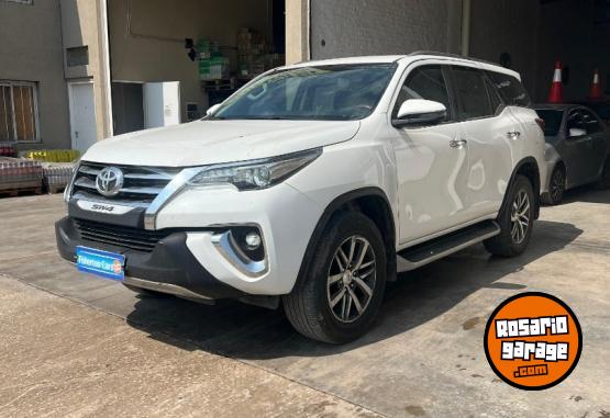 Camionetas - Toyota SW4 SRX 2.8 4X4 AT 2019 Diesel 195000Km - En Venta