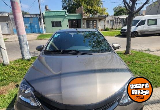 Autos - Toyota Etios 4 puertas XLS 2020 Nafta 45000Km - En Venta