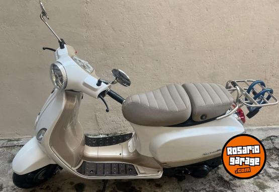 Motos - Zanella Styler 2023 Nafta 9000Km - En Venta