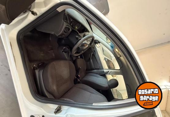 Autos - Ford Focus 2009 Nafta 250000Km - En Venta