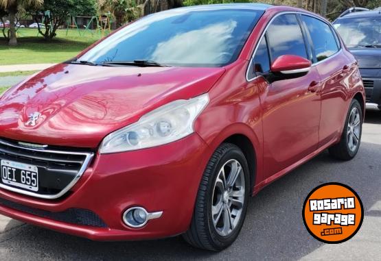 Autos - Peugeot 208 2014 Nafta 106000Km - En Venta