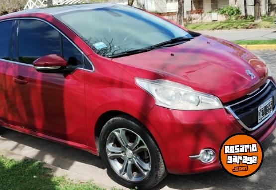 Autos - Peugeot 208 2014 Nafta 106000Km - En Venta