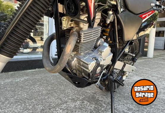 Motos - Honda XR 250 TORNADO 2022 Nafta 7300Km - En Venta