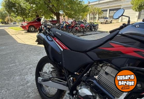 Motos - Honda XR 250 TORNADO 2022 Nafta 7300Km - En Venta