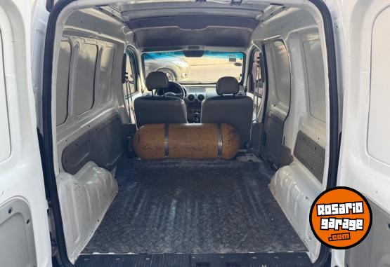 Utilitarios - Renault Kangoo 1.6 confort 1PL 2013 GNC 111111Km - En Venta