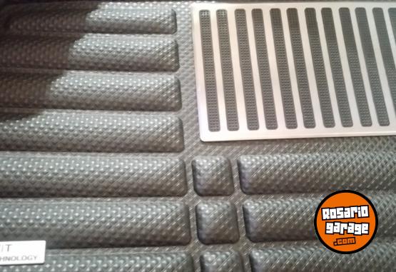 Accesorios para Autos - Cubre alfombra ziel tecnology - En Venta
