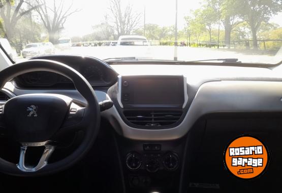 Autos - Peugeot 2008 Allure 2017 Nafta 132000Km - En Venta