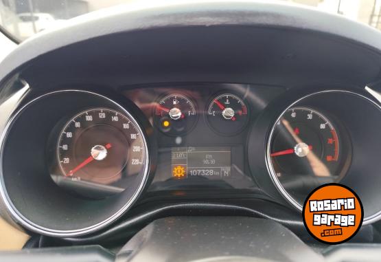 Autos - Fiat Linea Absolute 1.8 16V 2017 Nafta 107300Km - En Venta