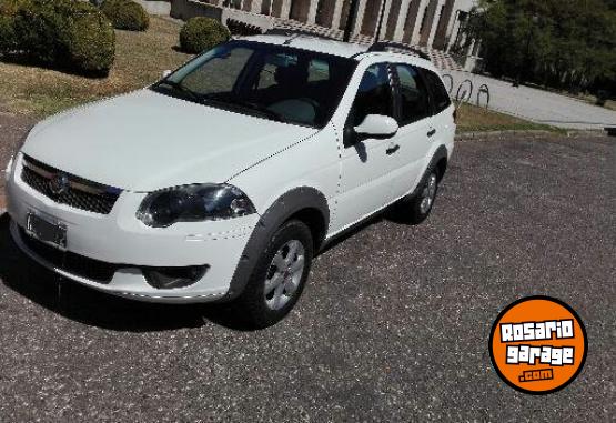 Autos - Fiat PALIO WEEKEND TREKKING 2013 Nafta 210000Km - En Venta