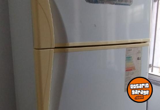 Hogar - Heladera con Freezer usada - En Venta