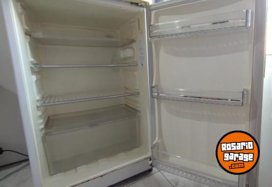 Hogar - Heladera con Freezer usada - En Venta