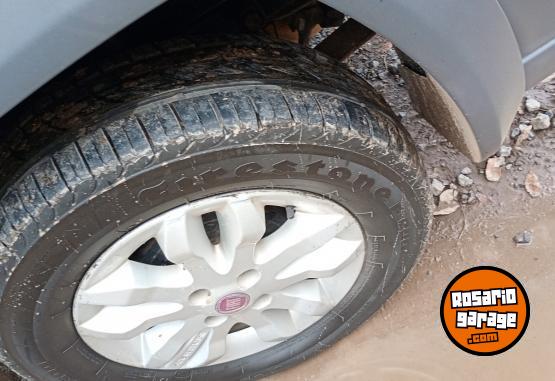 Camionetas - Fiat Aventure 1,6_ 16 vlvula 2013 GNC 152000Km - En Venta