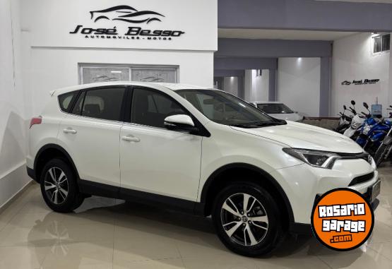Camionetas - Toyota RAV4 2016 Nafta 135000Km - En Venta