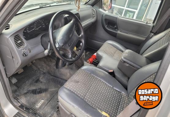 Camionetas - Ford Ranger 2.8 xls 2005 Diesel 309200Km - En Venta