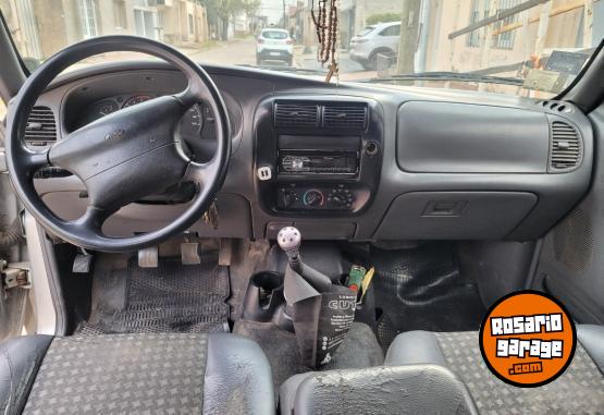 Camionetas - Ford Ranger 2.8 xls 2005 Diesel 309200Km - En Venta