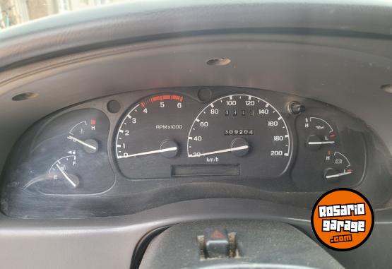 Camionetas - Ford Ranger 2.8 xls 2005 Diesel 309200Km - En Venta