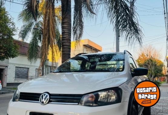 Camionetas - Volkswagen SAVEIRO/DOBLE CABINA 2015 Nafta 180000Km - En Venta