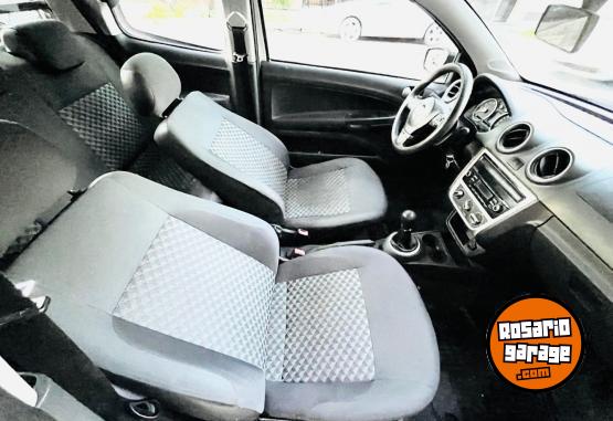 Camionetas - Volkswagen SAVEIRO/DOBLE CABINA 2015 Nafta 180000Km - En Venta