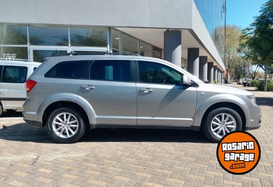 Camionetas - Dodge Journey SXT 2.4 3 filas 2017 Nafta  - En Venta