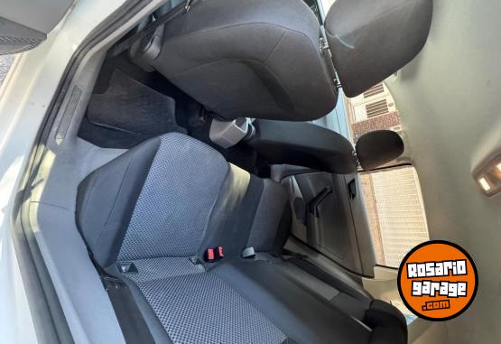 Autos - Volkswagen Polo 2019 Nafta 88000Km - En Venta