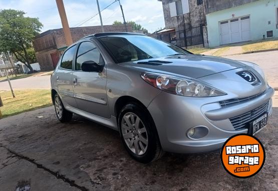 Autos - Peugeot 207 2011 Diesel 153000Km - En Venta